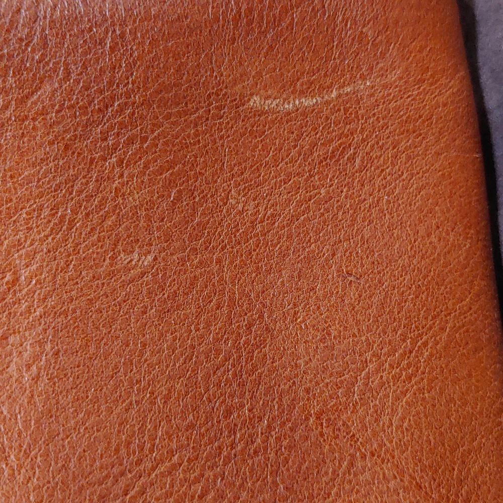 LEATHER CLUTCH - Picture 4 of 7